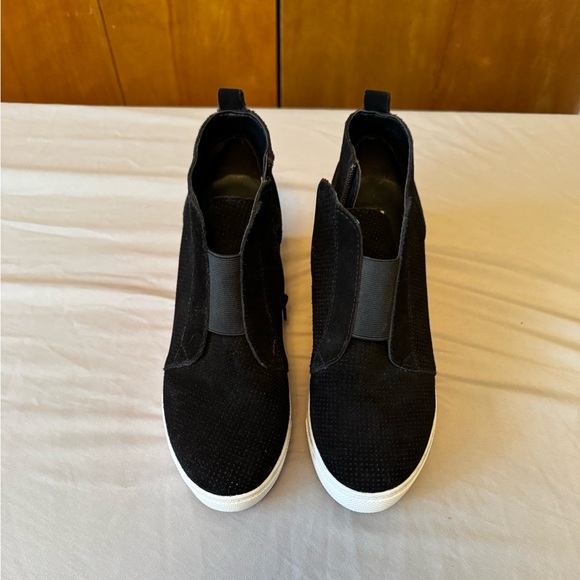 Black Womens Slip-On Boots - Picture 1 of 4